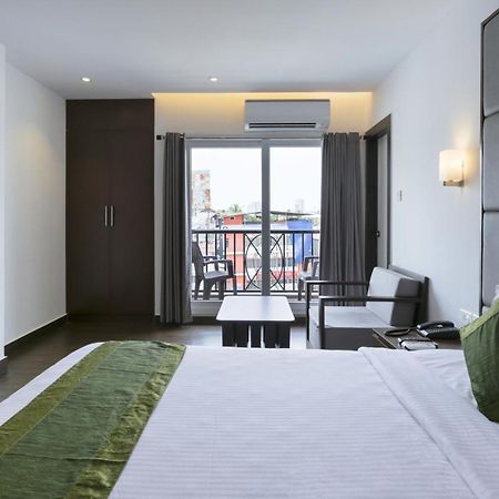 Hotel Crown Suites Kochi Luaran gambar