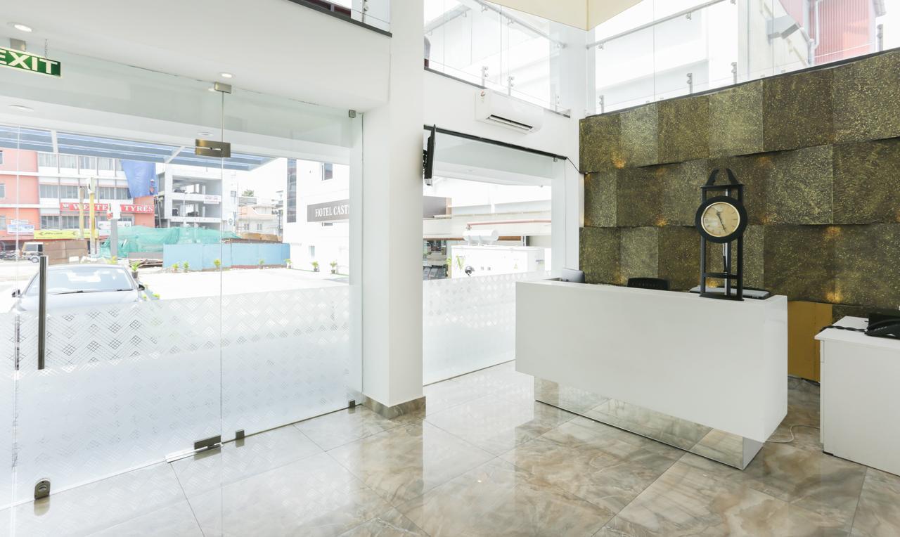 Hotel Crown Suites Kochi Luaran gambar