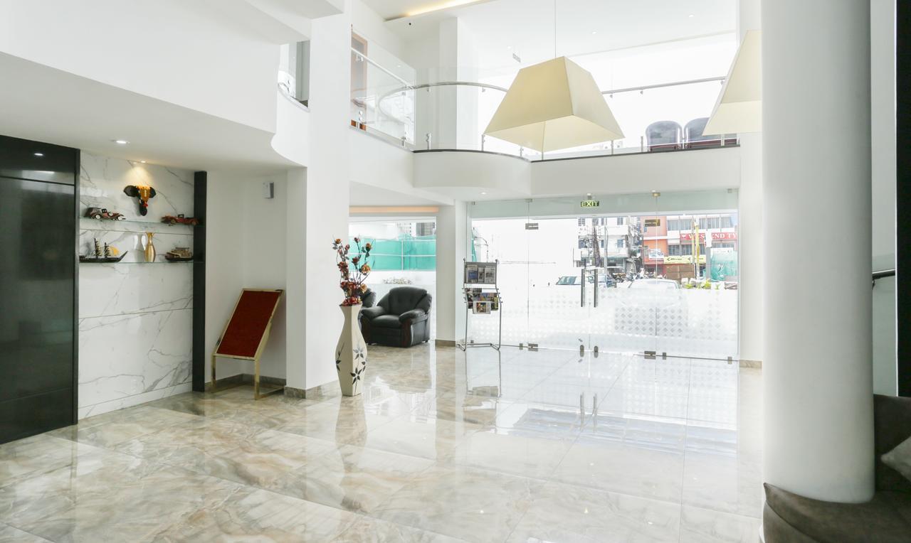 Hotel Crown Suites Kochi Luaran gambar