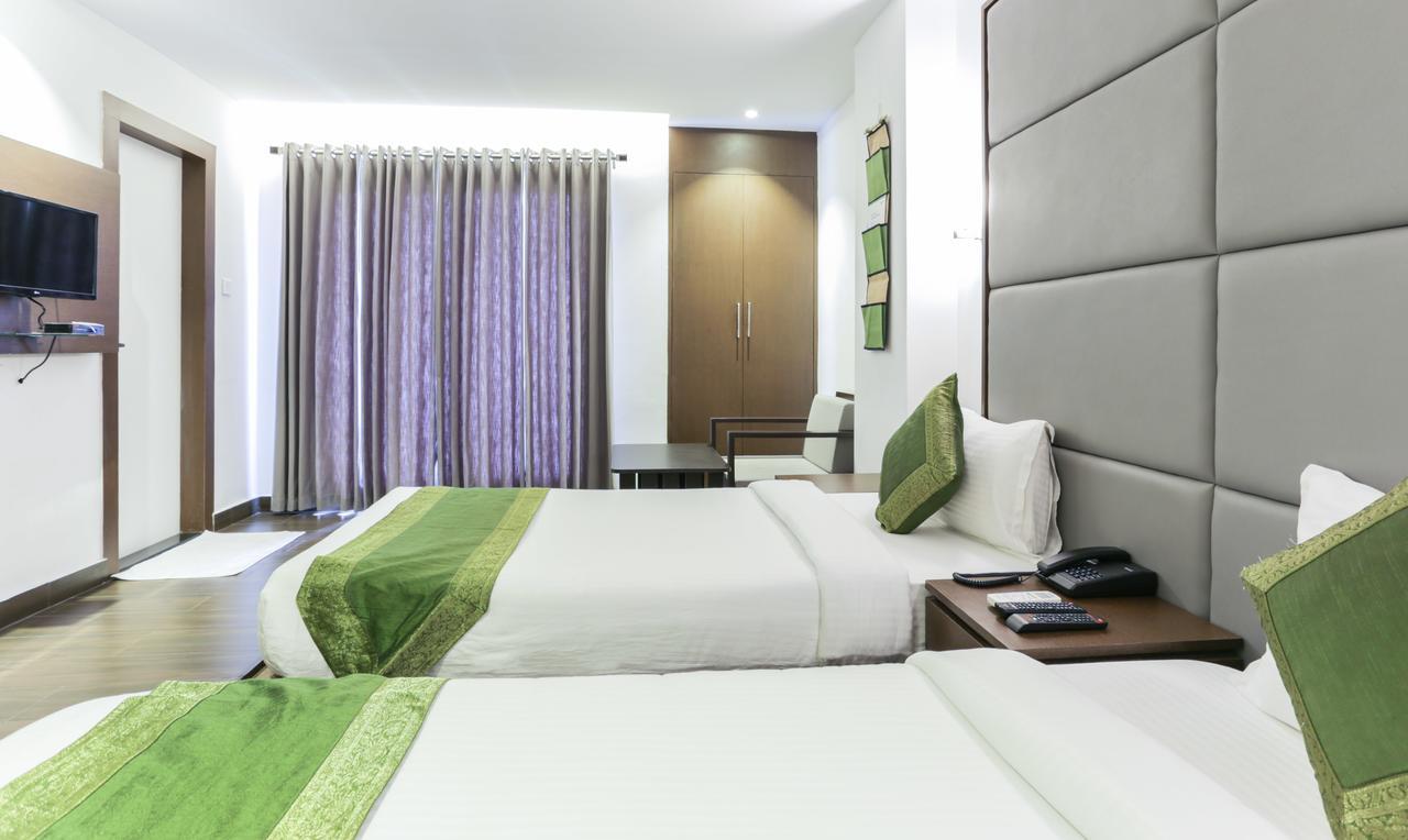 Hotel Crown Suites Kochi Luaran gambar