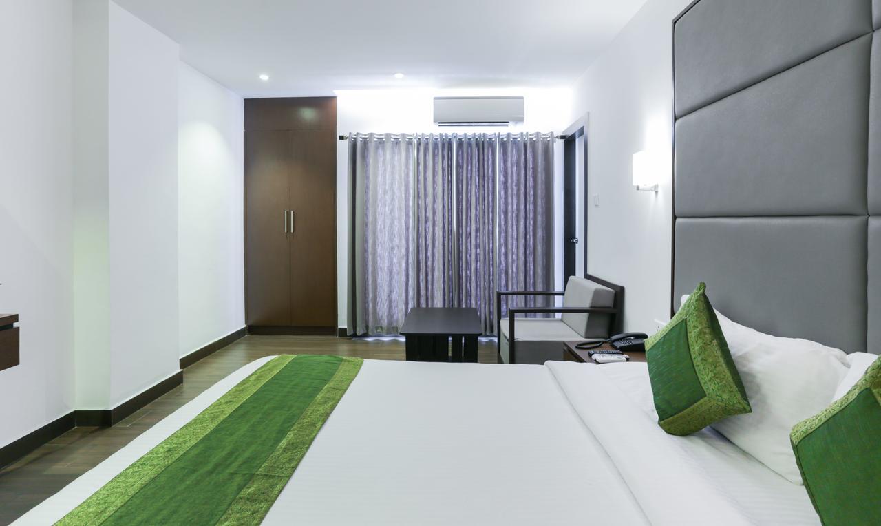 Hotel Crown Suites Kochi Luaran gambar