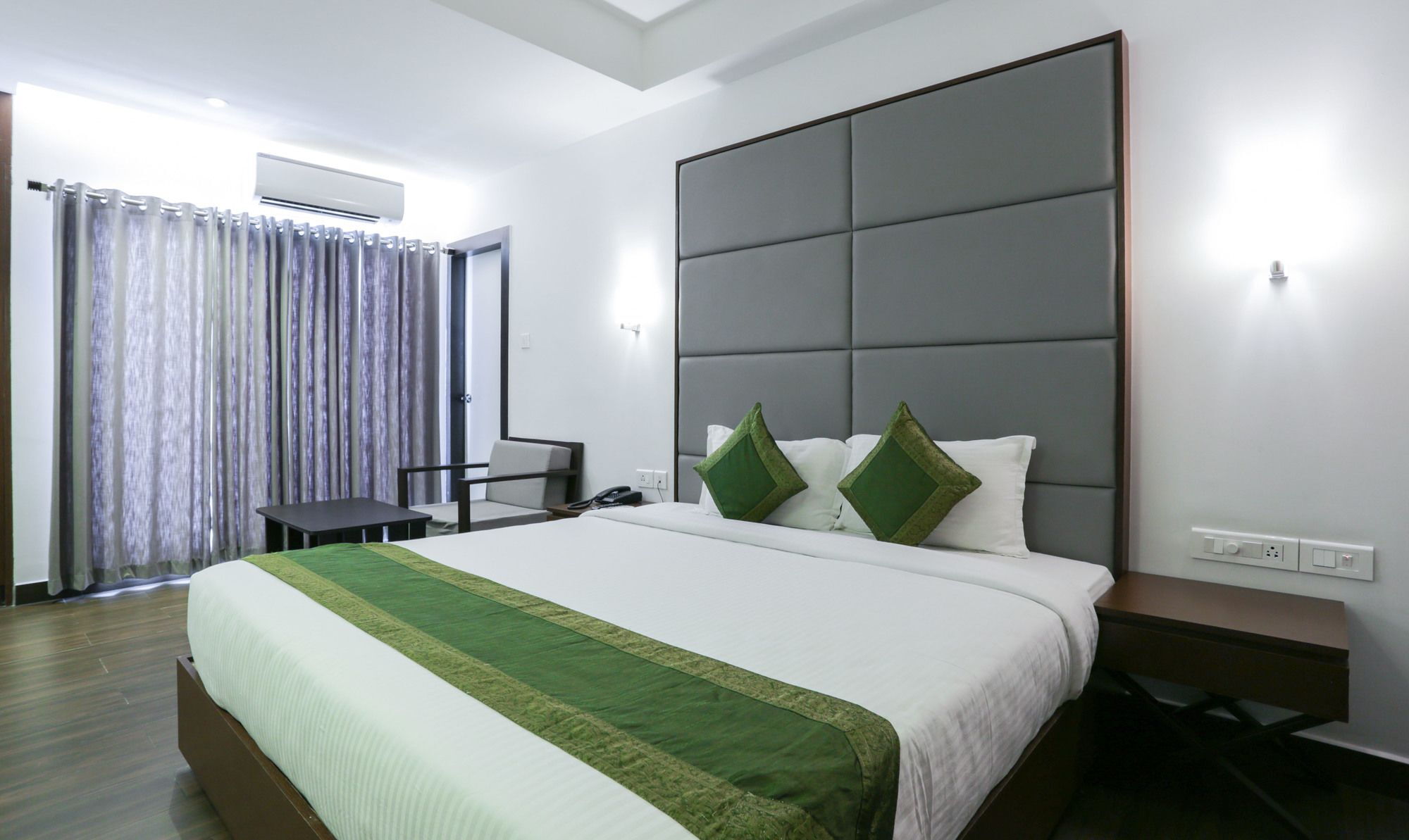 Hotel Crown Suites Kochi Luaran gambar